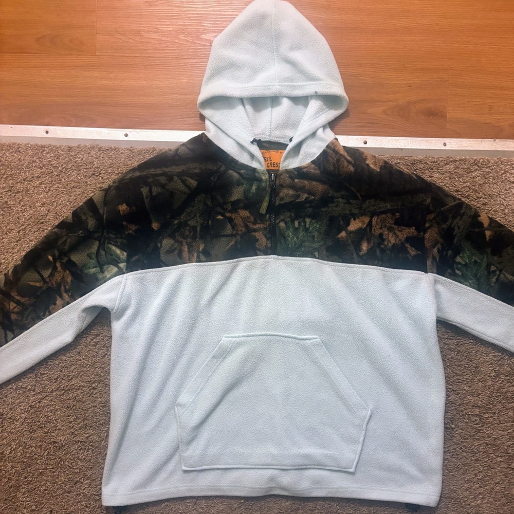 Trail Crest Woman3X Fleece Light Blue/Camo Design 1/4 Zip Gently Used No Callout